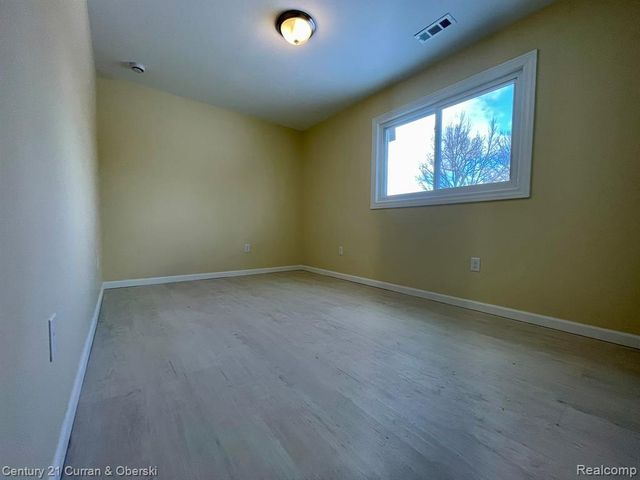 26141 Yale Street, Inkster, MI 48141