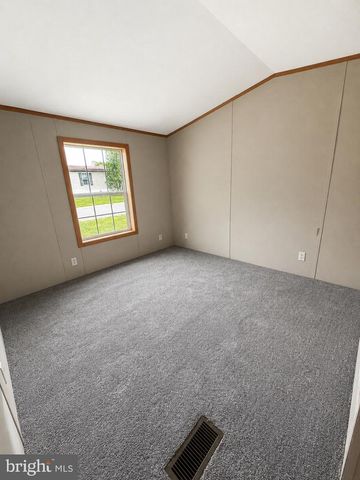 155 PAWNEE AVE, Dover, PA 17315