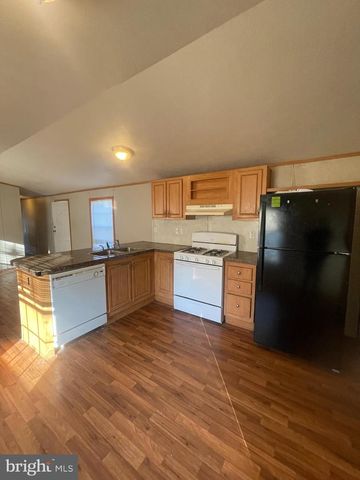 155 PAWNEE AVE, Dover, PA 17315