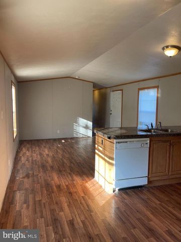 155 PAWNEE AVE, Dover, PA 17315