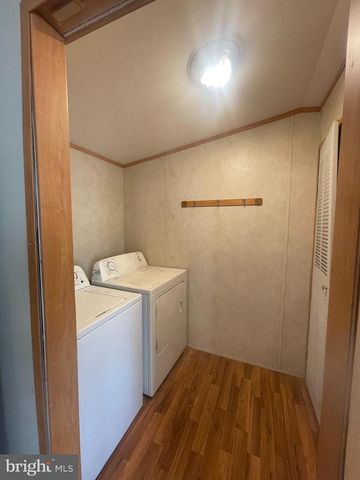 155 PAWNEE AVE, Dover, PA 17315