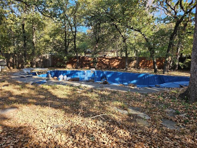 3508 Banbury Court, Forest Hill, TX 76119