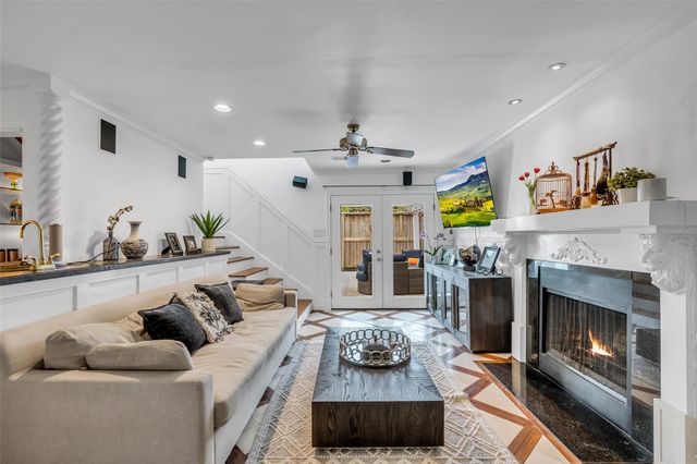 1503 Banks Street, Houston, TX 77006