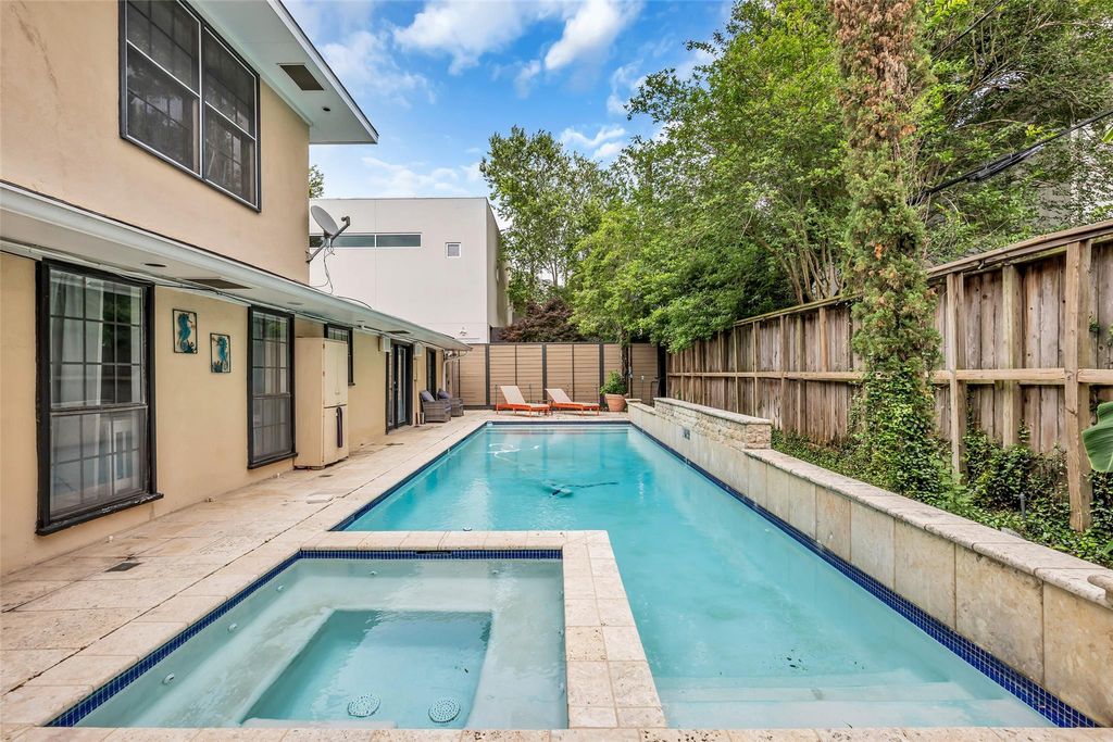1503 Banks Street, Houston, TX 77006