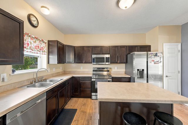 483 Pruden Drive, Pickerington, OH 43147