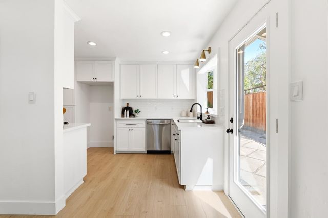 179 Daniels Dr, Auburn, CA 95603