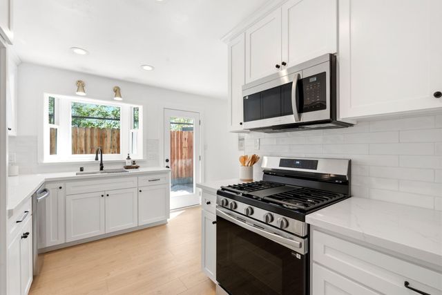 179 Daniels Dr, Auburn, CA 95603