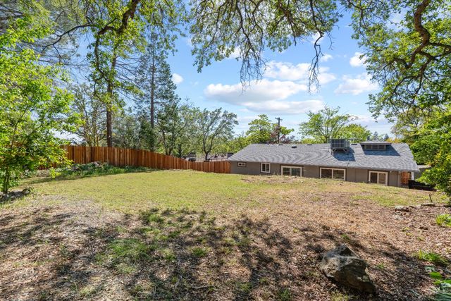 179 Daniels Dr, Auburn, CA 95603