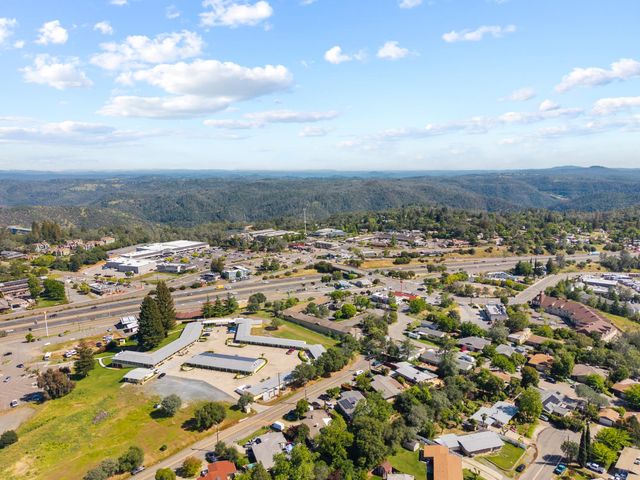 179 Daniels Dr, Auburn, CA 95603