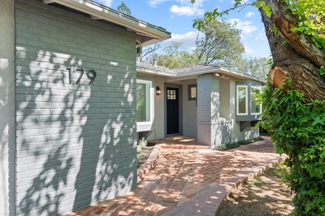 179 Daniels Dr, Auburn, CA 95603