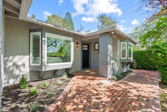 179 Daniels Dr, Auburn, CA 95603