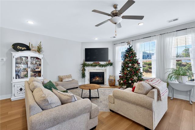 109 Woodcross Drive, Simpsonville, SC 29681