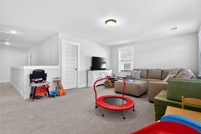 109 Woodcross Drive, Simpsonville, SC 29681