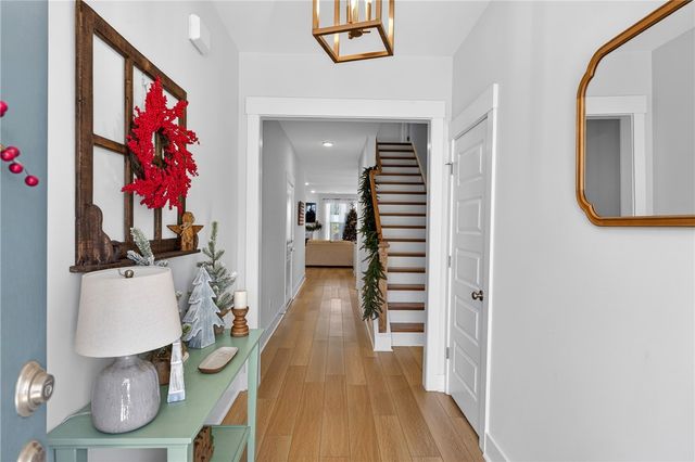 109 Woodcross Drive, Simpsonville, SC 29681