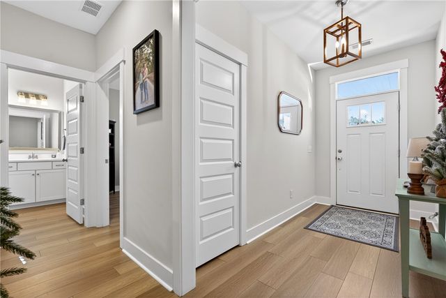 109 Woodcross Drive, Simpsonville, SC 29681