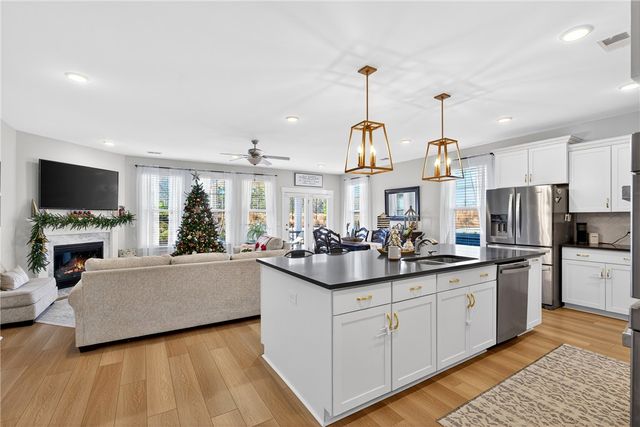 109 Woodcross Drive, Simpsonville, SC 29681