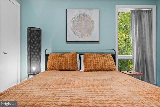 2023 HUNTCLIFF DR, Gambrills, MD 21054