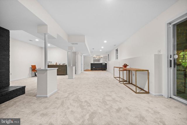 2023 HUNTCLIFF DR, Gambrills, MD 21054