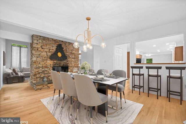 2023 HUNTCLIFF DR, Gambrills, MD 21054