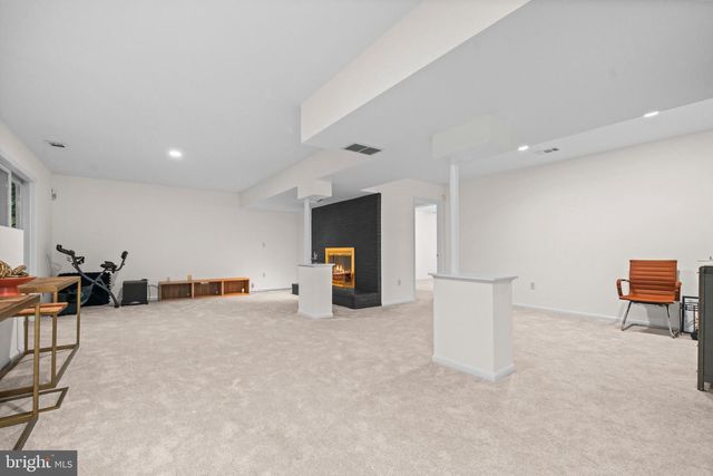 2023 HUNTCLIFF DR, Gambrills, MD 21054