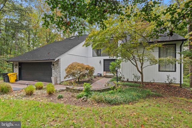 2023 HUNTCLIFF DR, Gambrills, MD 21054