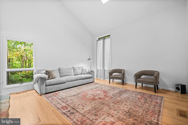 2023 HUNTCLIFF DR, Gambrills, MD 21054