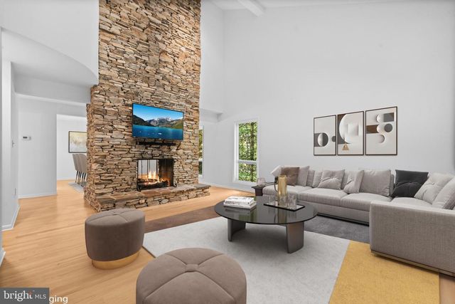 2023 HUNTCLIFF DR, Gambrills, MD 21054