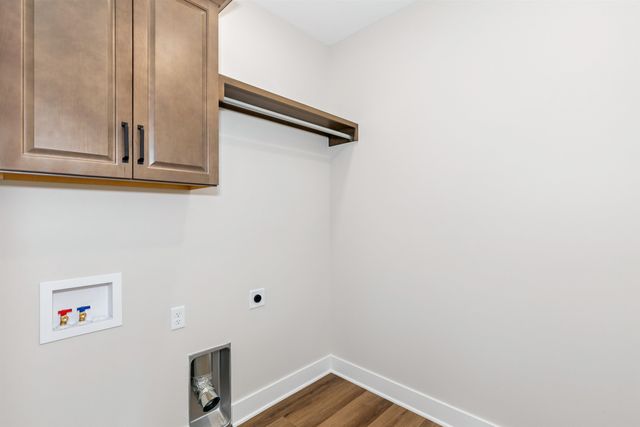 313 W Boxthorn, Andover, KS 67002