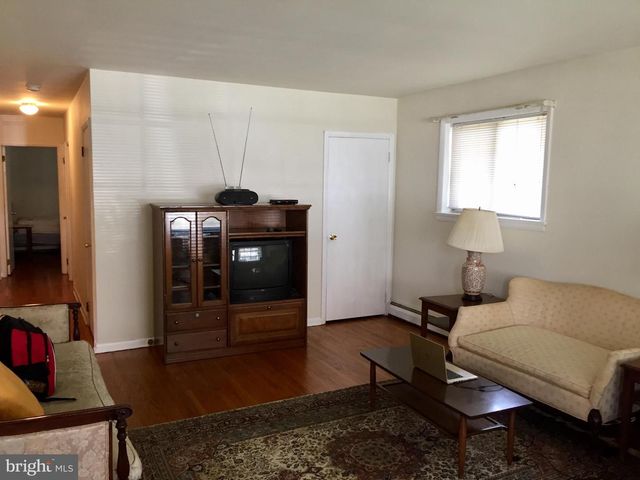 41 GARRETT AVE, Bryn Mawr, PA 19010