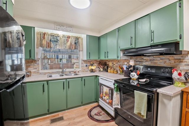 7402 GRAND PINE DRIVE, Hudson, FL 34667