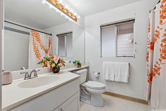 94-835 Lumiauau Street K105, Waipahu, HI 96797