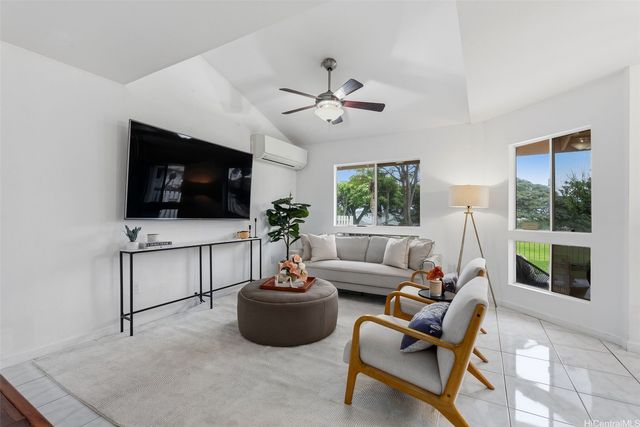 94-835 Lumiauau Street K105, Waipahu, HI 96797