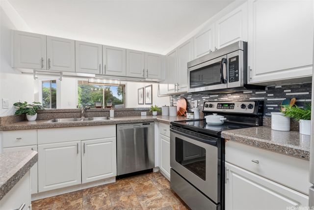94-835 Lumiauau Street K105, Waipahu, HI 96797