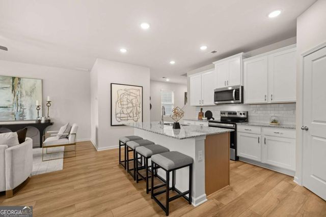 1281 Meadowbrook Drive, Jonesboro, GA 30238