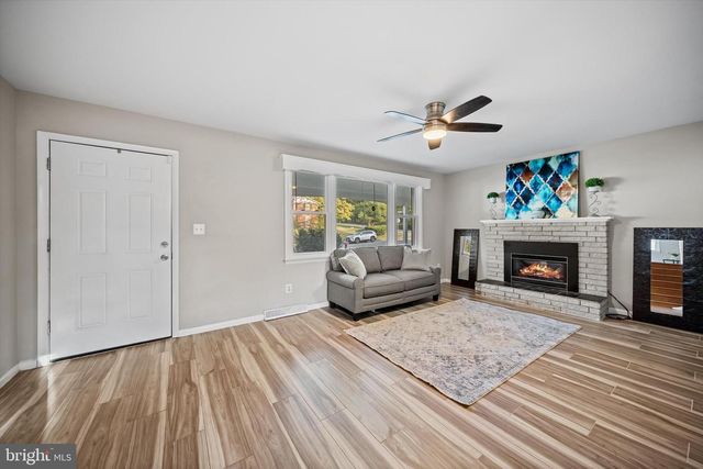 9109 PINEHURST DR, Fort Washington, MD 20744