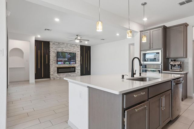 5616 Monrovia LN, Pflugerville, TX 78660