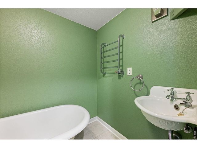 2243 Emery St D, Longmont, CO 80501