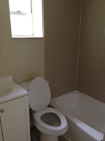 2233 Madison Street 4, Hollywood, FL 33020