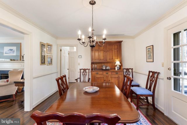 124 LAKE DR, Williamsburg, VA 23185