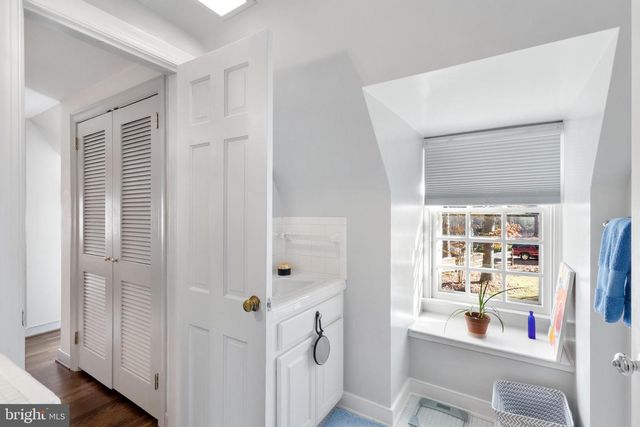 124 LAKE DR, Williamsburg, VA 23185