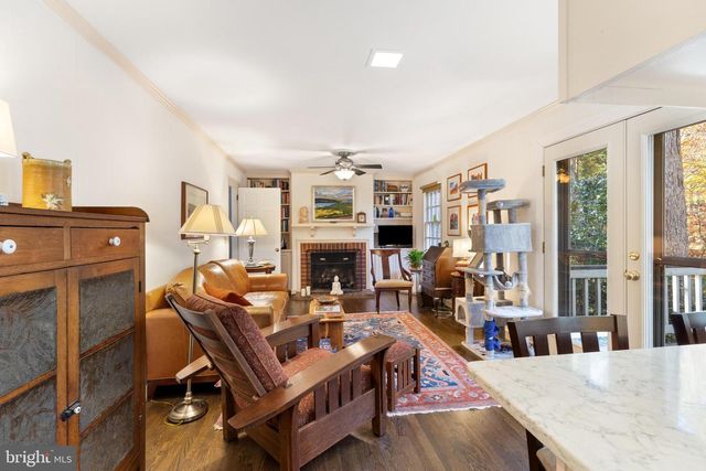 124 LAKE DR, Williamsburg, VA 23185