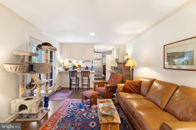 124 LAKE DR, Williamsburg, VA 23185