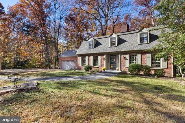 124 LAKE DR, Williamsburg, VA 23185