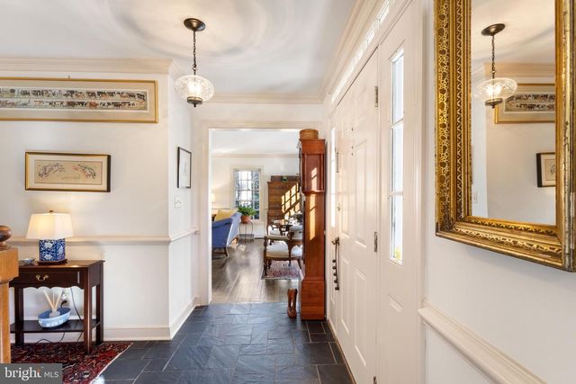 124 LAKE DR, Williamsburg, VA 23185