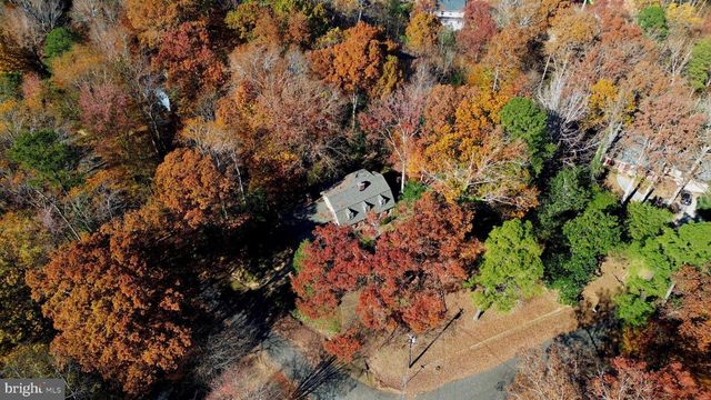 124 LAKE DR, Williamsburg, VA 23185