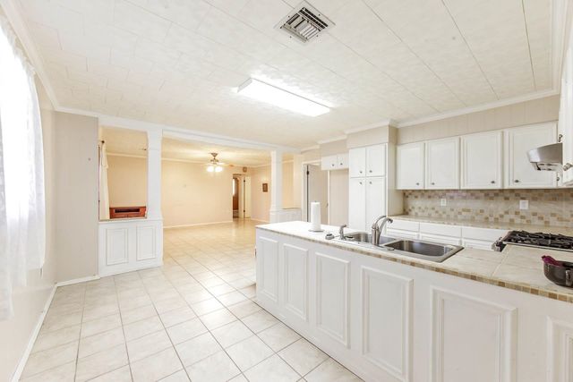 143 Josephine St, Larose, LA 70373