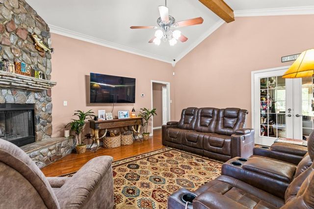 2901 County Road 186 E, Kilgore, TX 75662