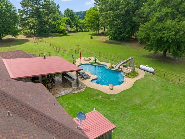 2901 County Road 186 E, Kilgore, TX 75662