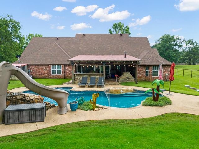 2901 County Road 186 E, Kilgore, TX 75662