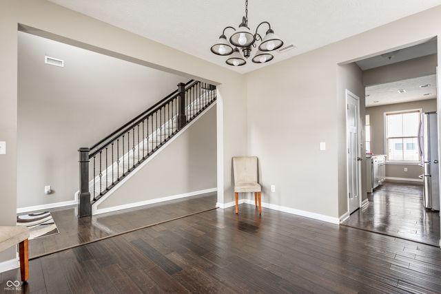 5767 Bluff View Lane, Whitestown, IN 46075